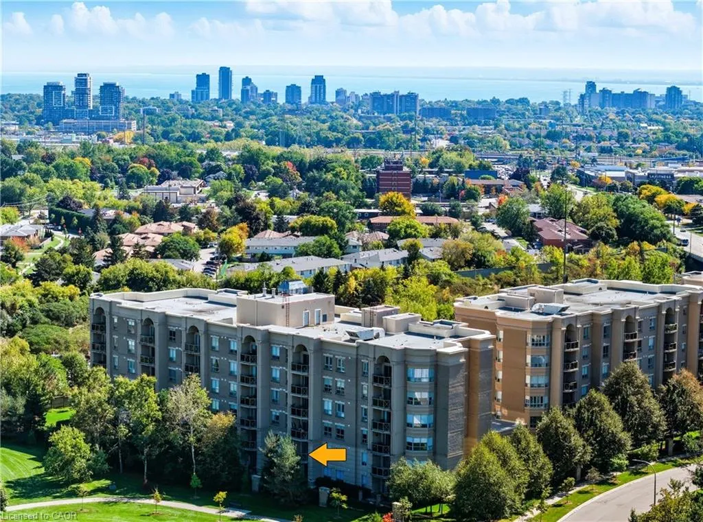 2075 Amherst Heights Drive, #211