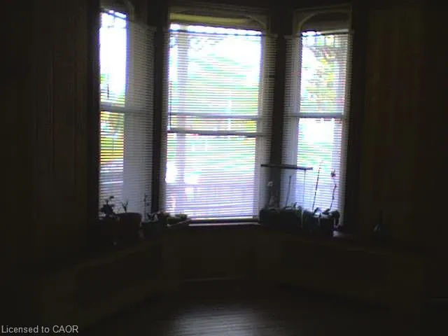 59 Victoria Avenue N