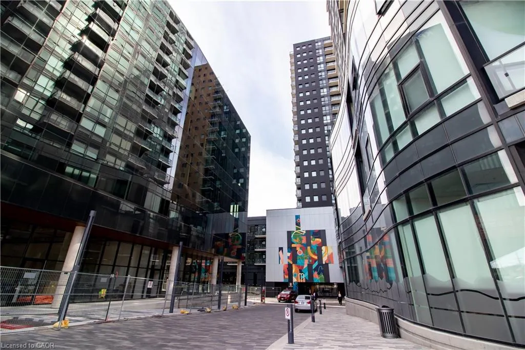 104 Garment Street, #1907