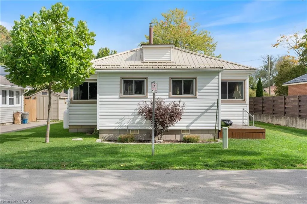 3 Harold St