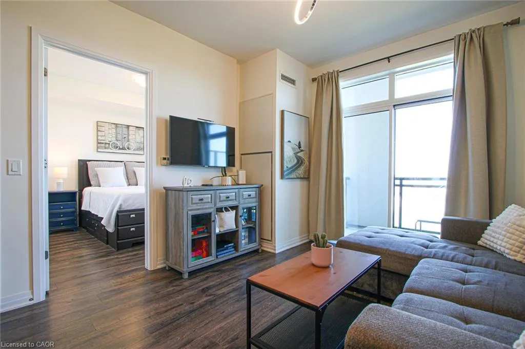 1105 Leger Way, #526