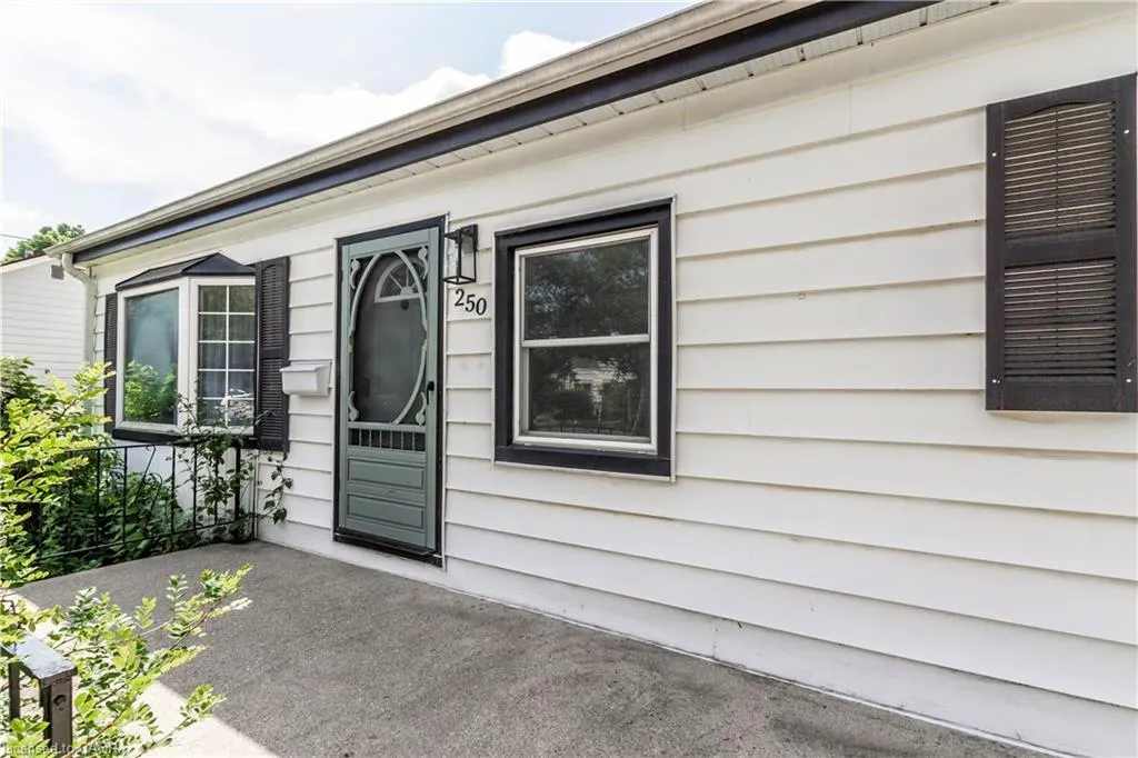 250 Cardigan Street
