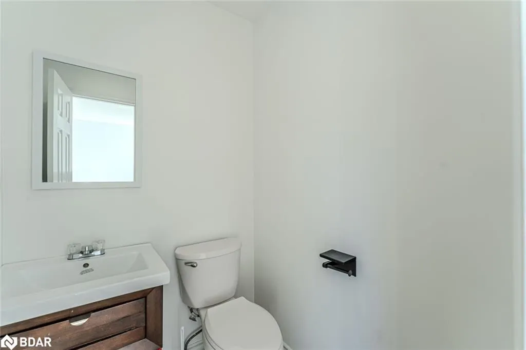 9 Kestrel Court, #Upper