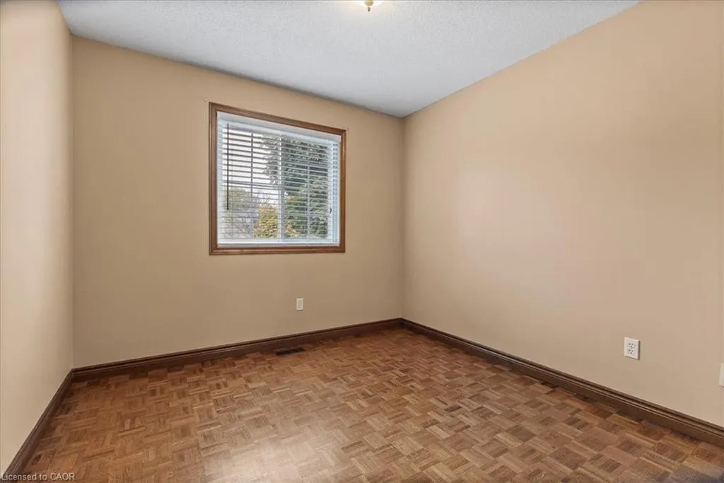 83 Hazelwood Crescent