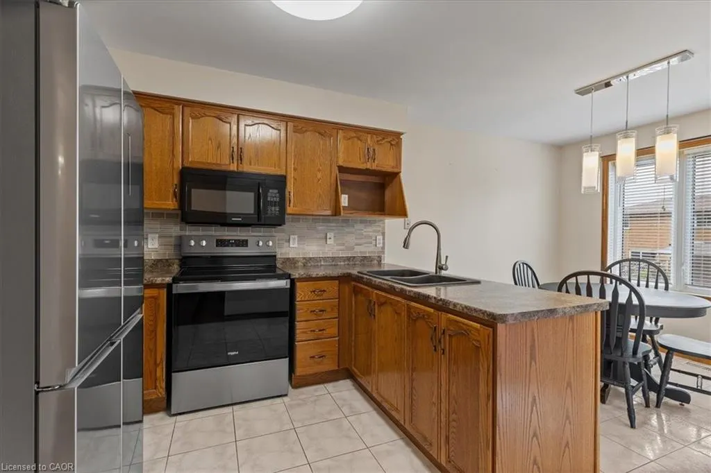 83 Hazelwood Crescent