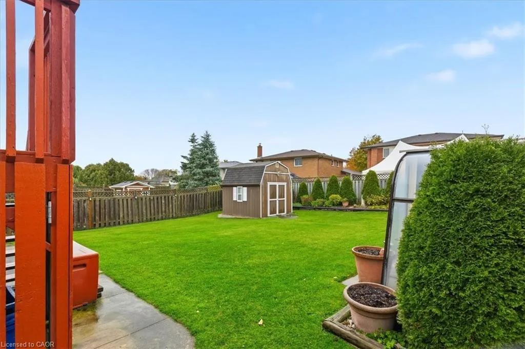 83 Hazelwood Crescent