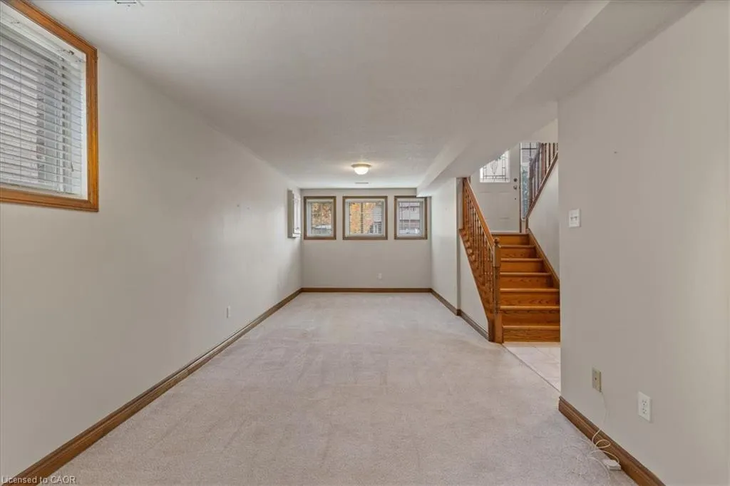 83 Hazelwood Crescent