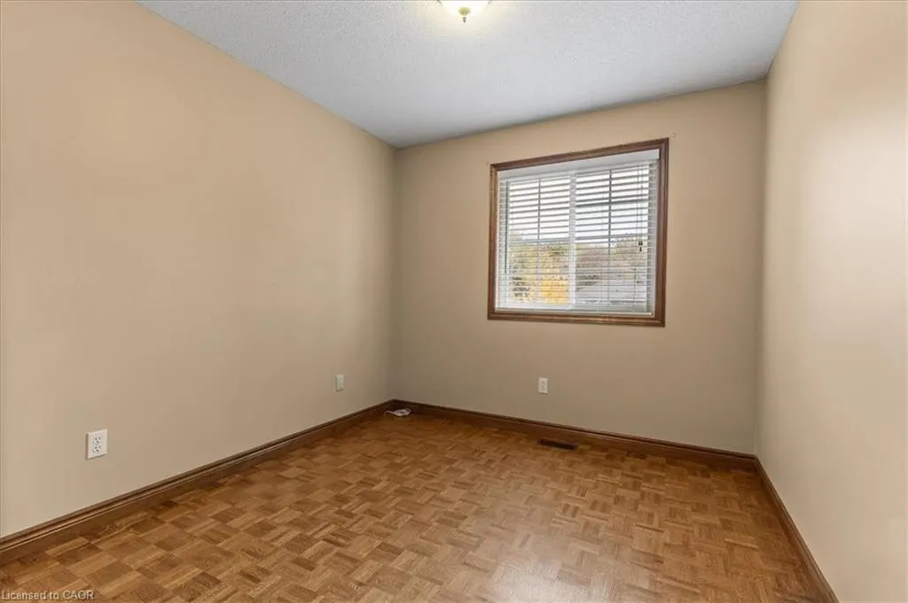 83 Hazelwood Crescent