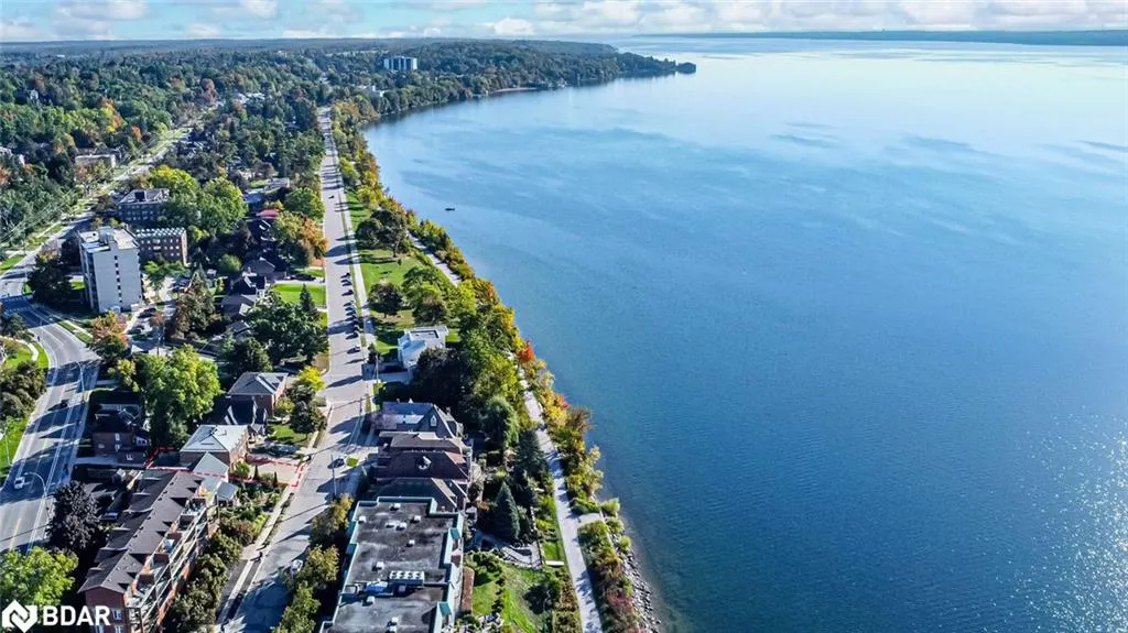 36 Kempenfelt Drive