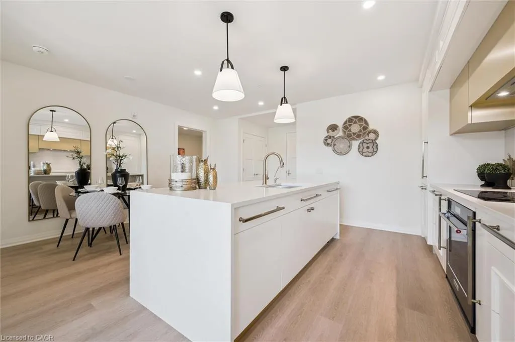 6523 Wellington 7 Road, #324