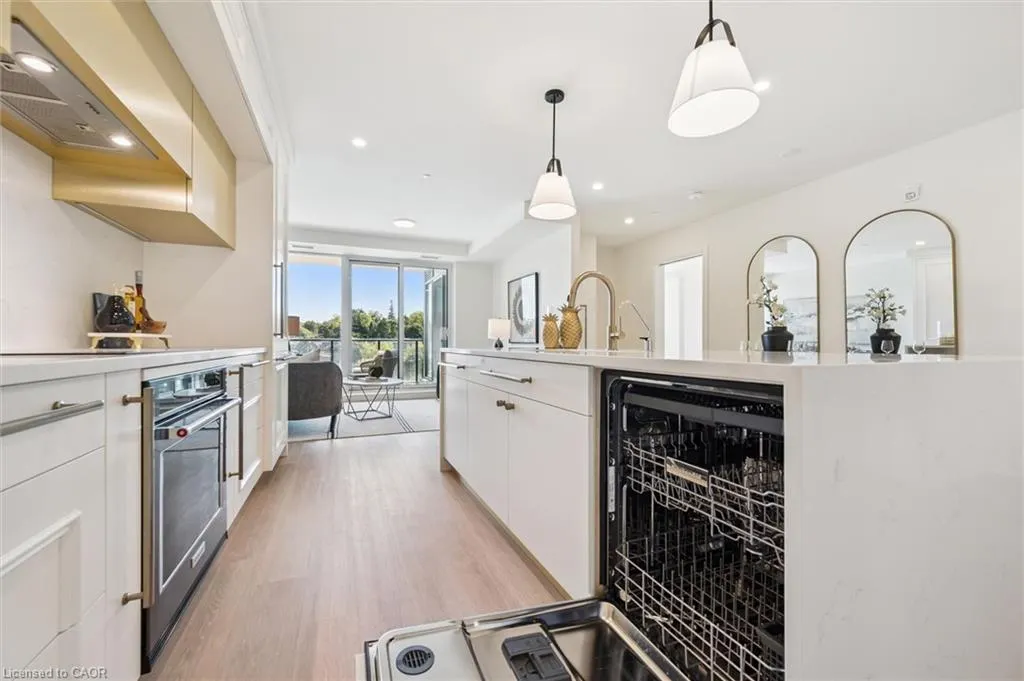 6523 Wellington 7 Road, #324