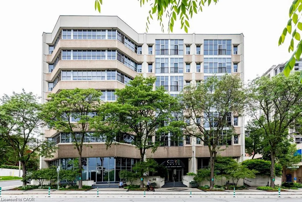 66 Bay Street S, #712