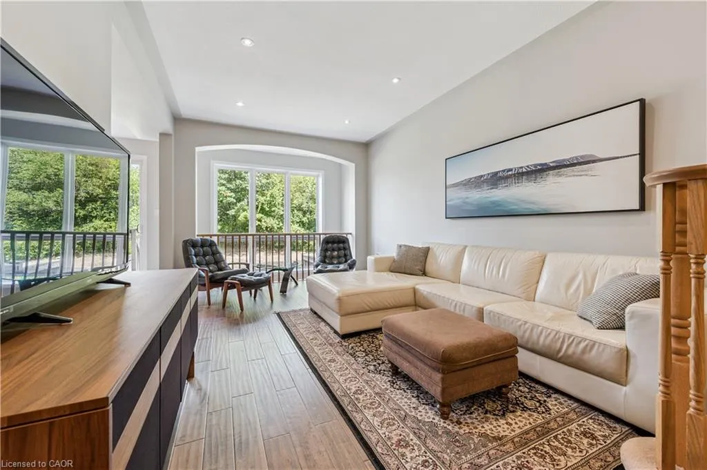 28 Doon Mills Drive, #9