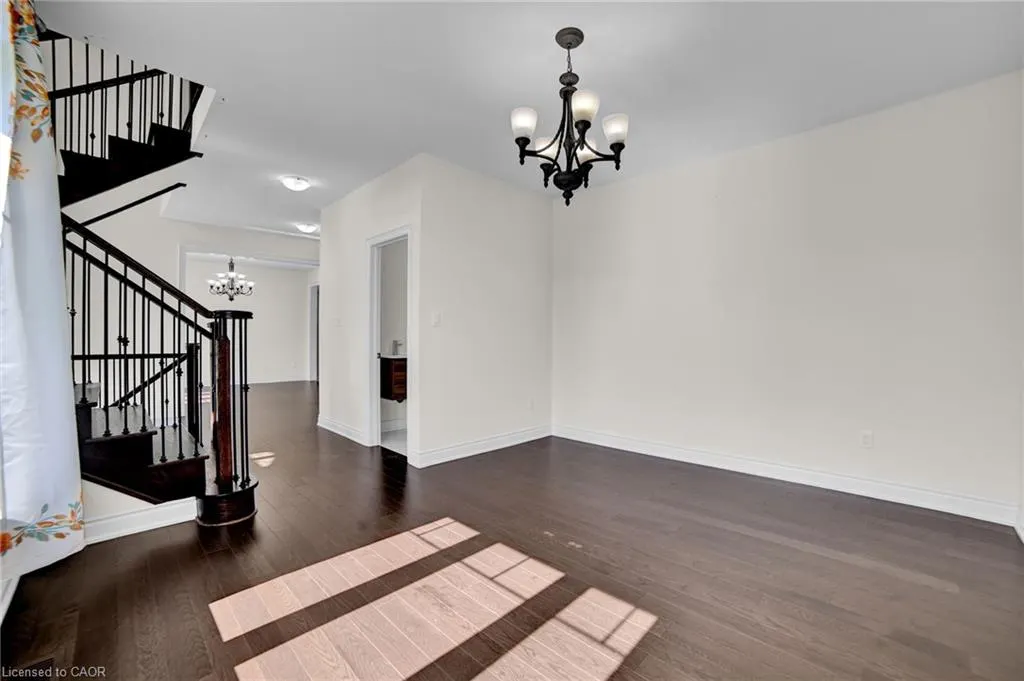 22 Birchwood Lane