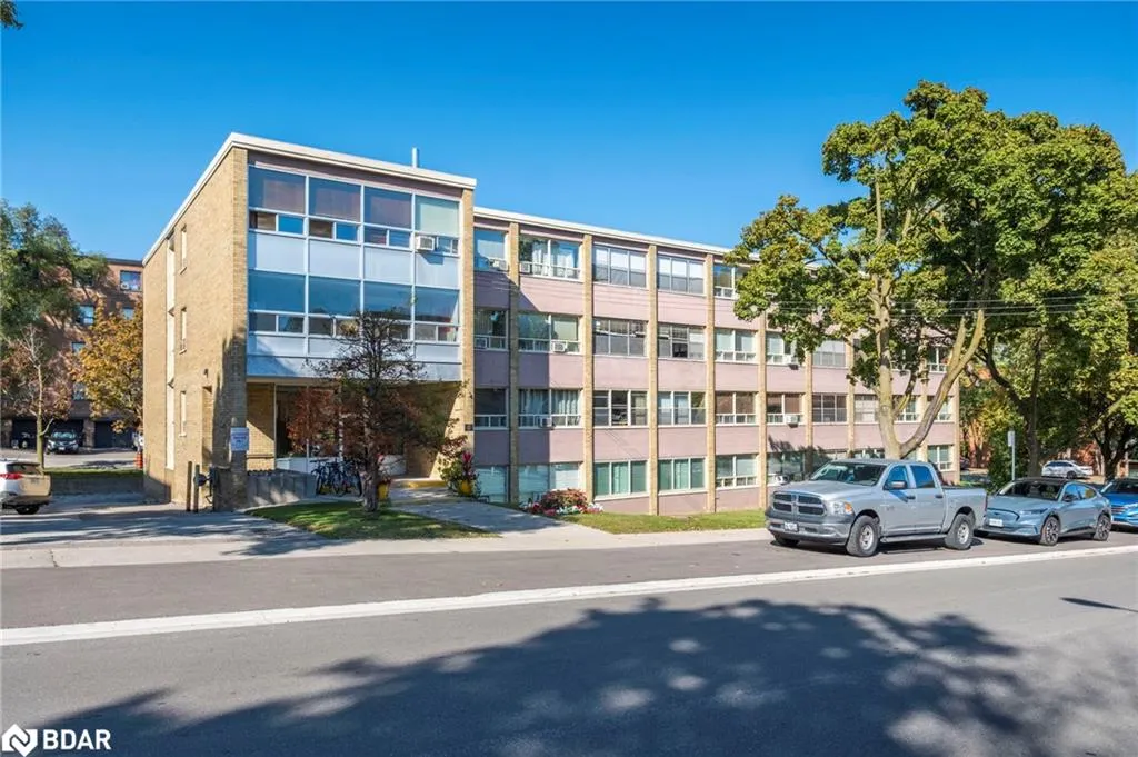 8 Kinsdale Boulevard, #35