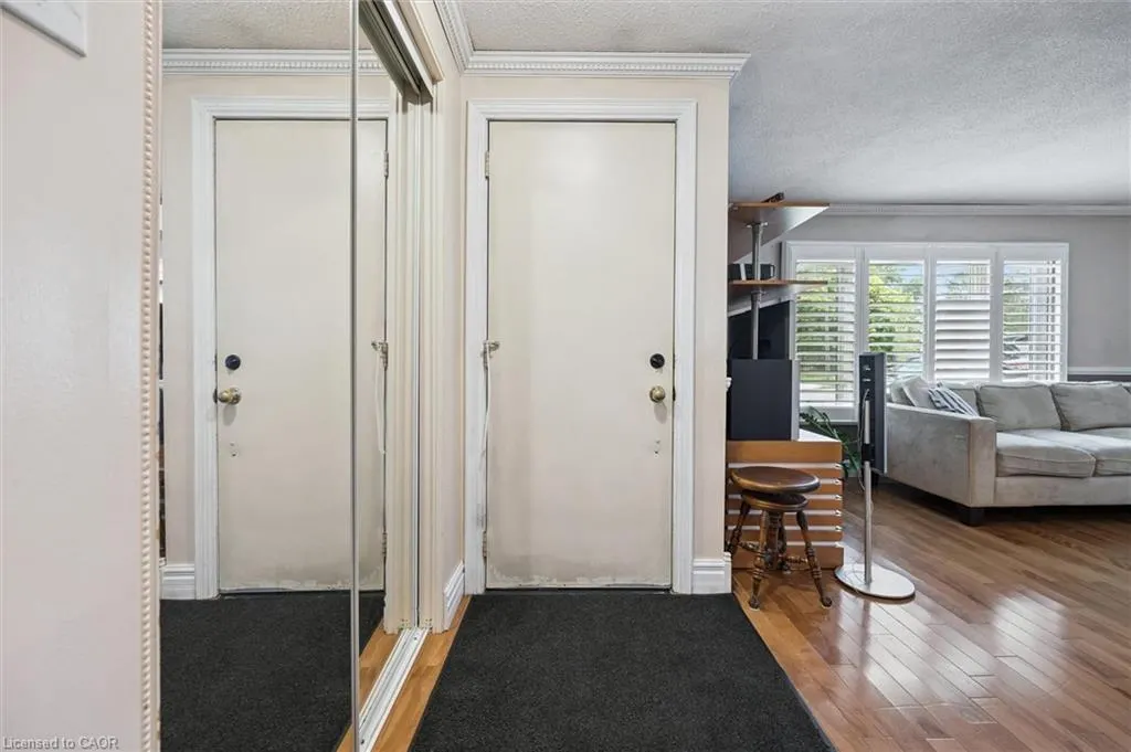 85 Christopher Drive