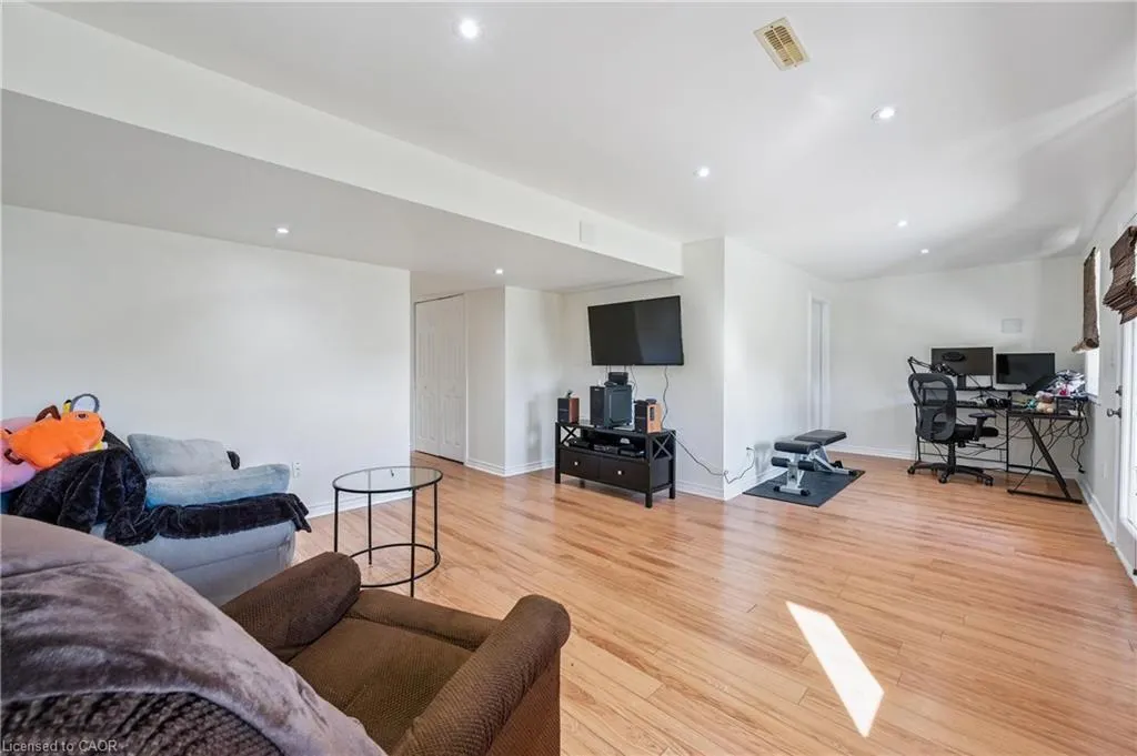88 Fletcher Circle
