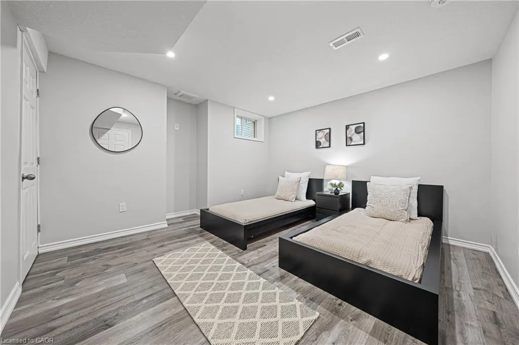 917 Fung Place