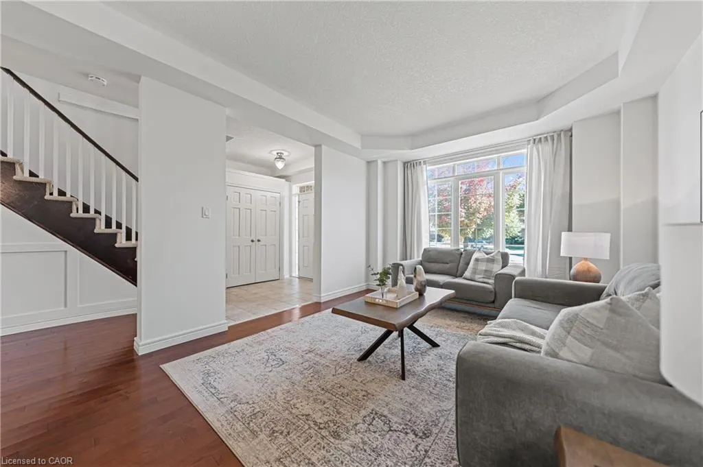 917 Fung Place