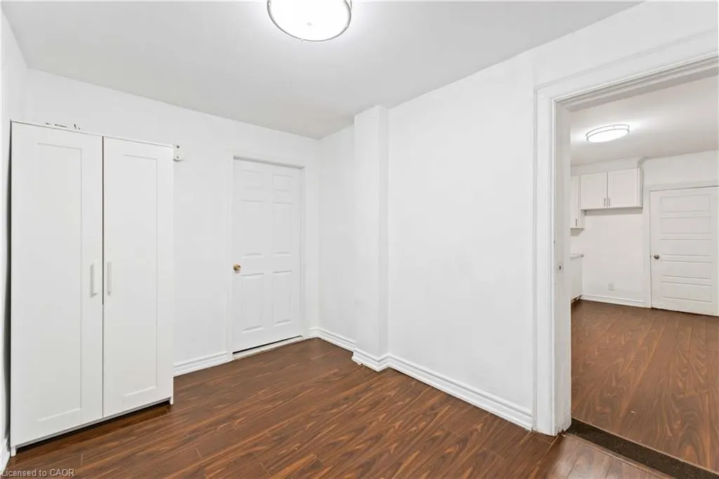 750 Barton Street E, #2