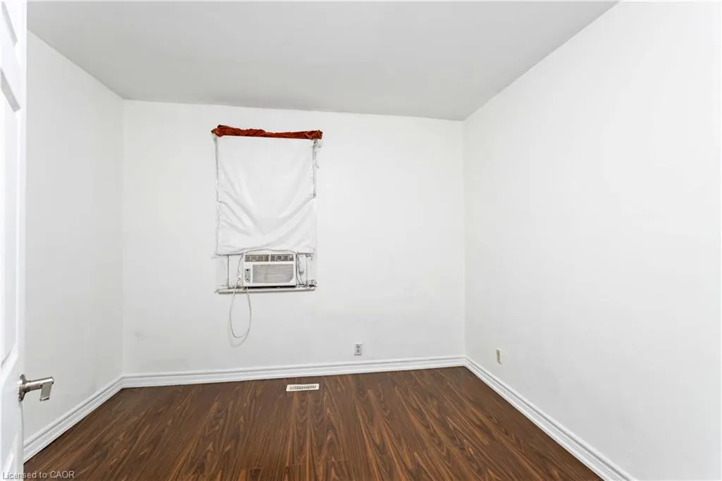 750 Barton Street E, #2