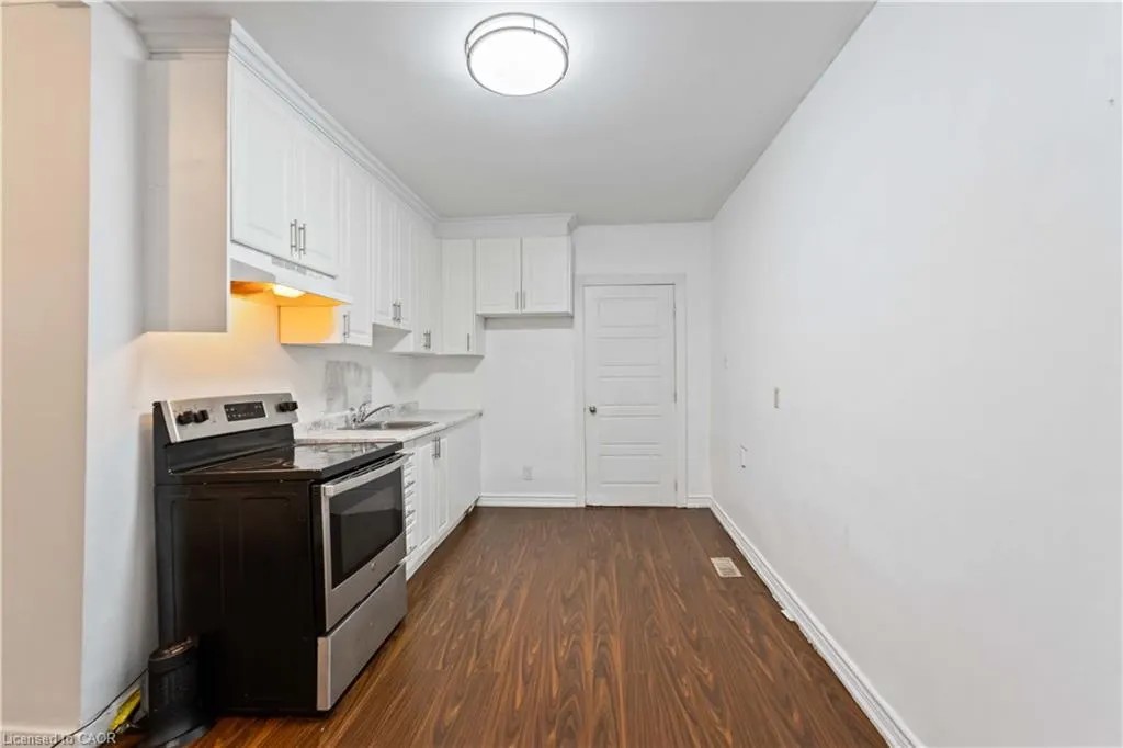 750 Barton Street E, #2
