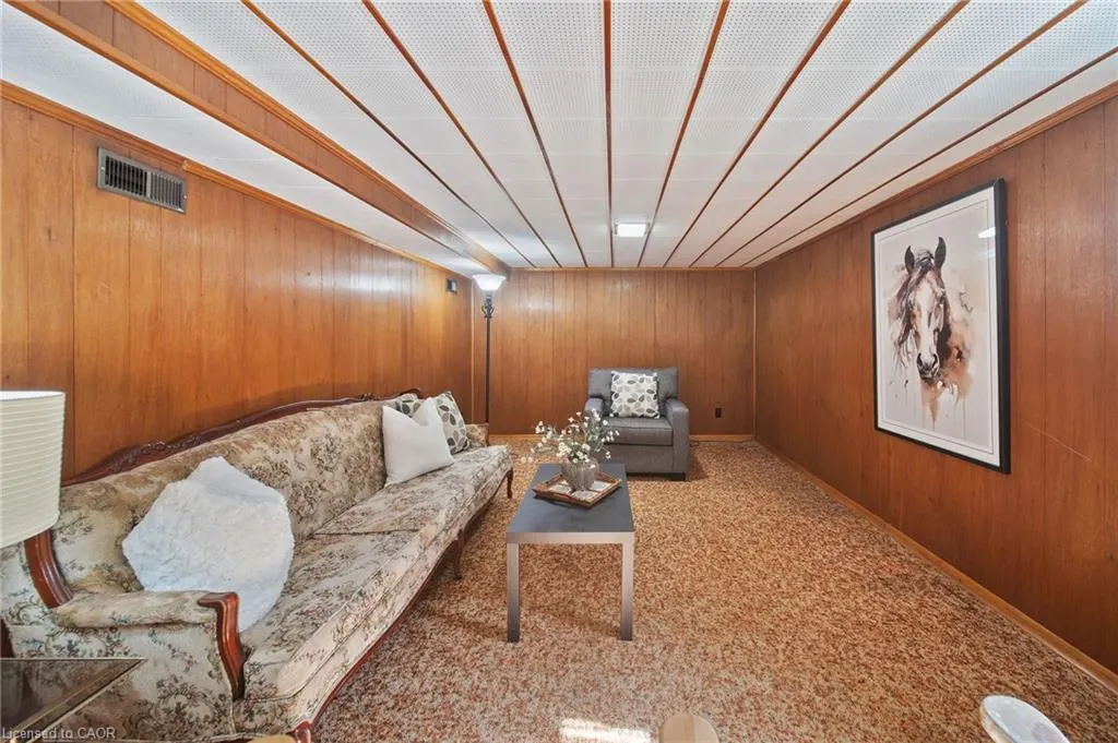 327 East 31st Street