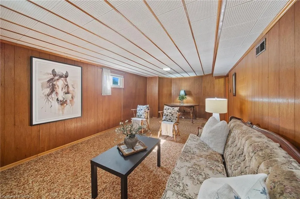 327 East 31st Street