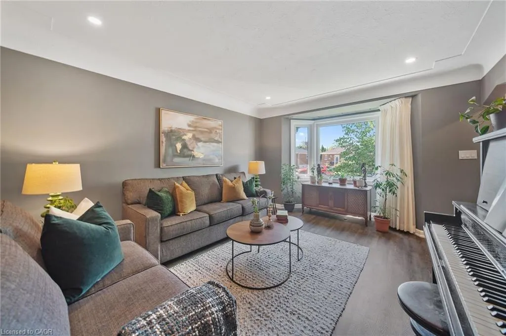327 East 31st Street
