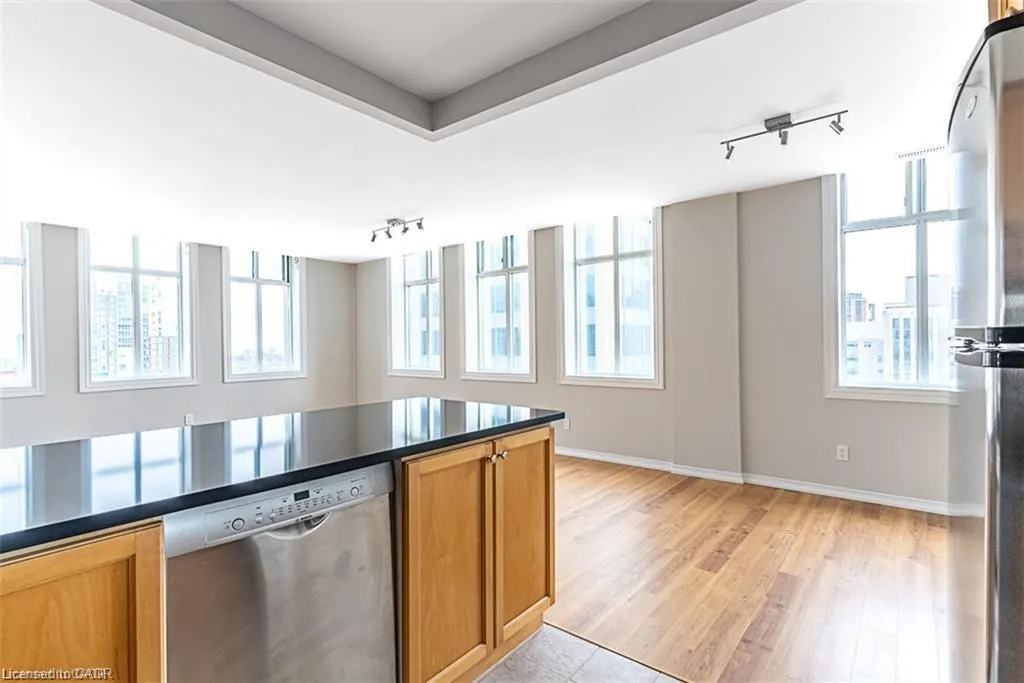36 James Street S, #1002