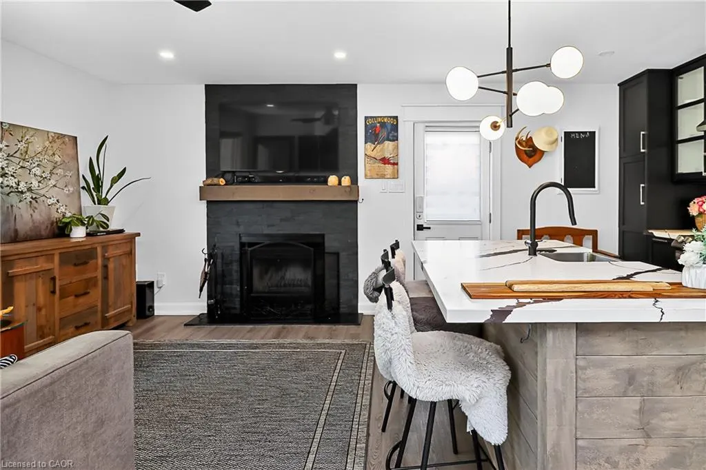 15 Dawson Drive, #3