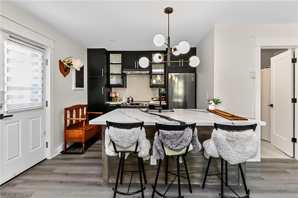 15 Dawson Drive, #3