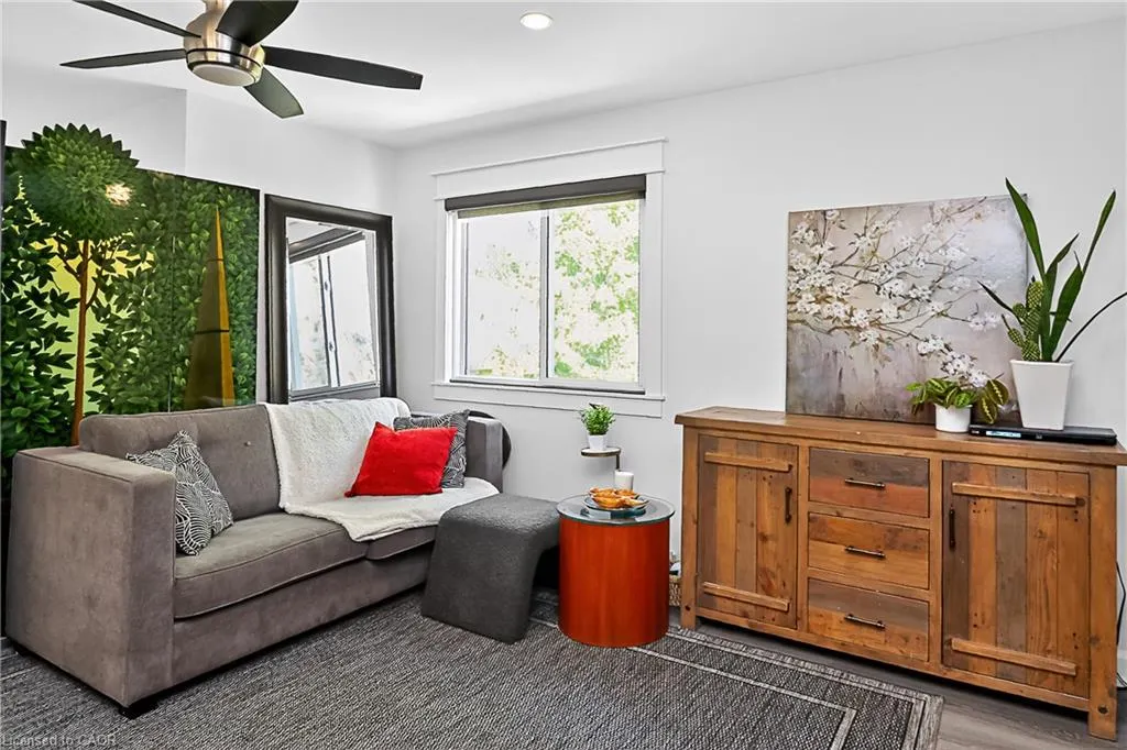 15 Dawson Drive, #3