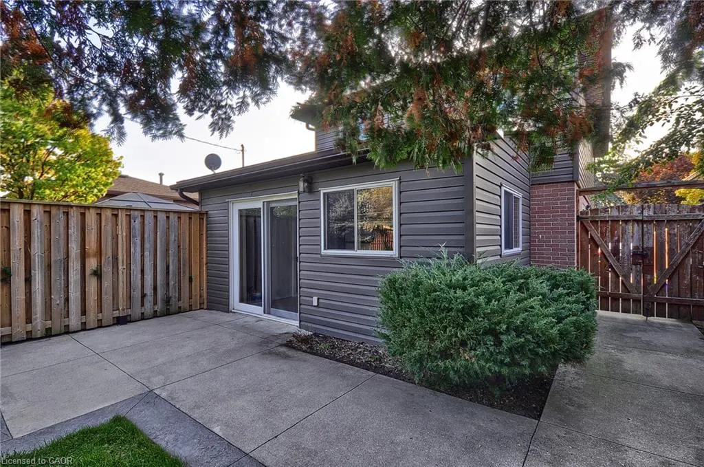 1029 Valentine Drive, #B