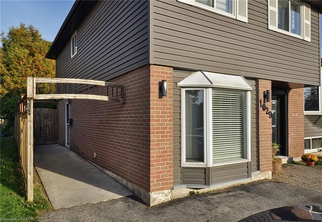 1029 Valentine Drive, #B
