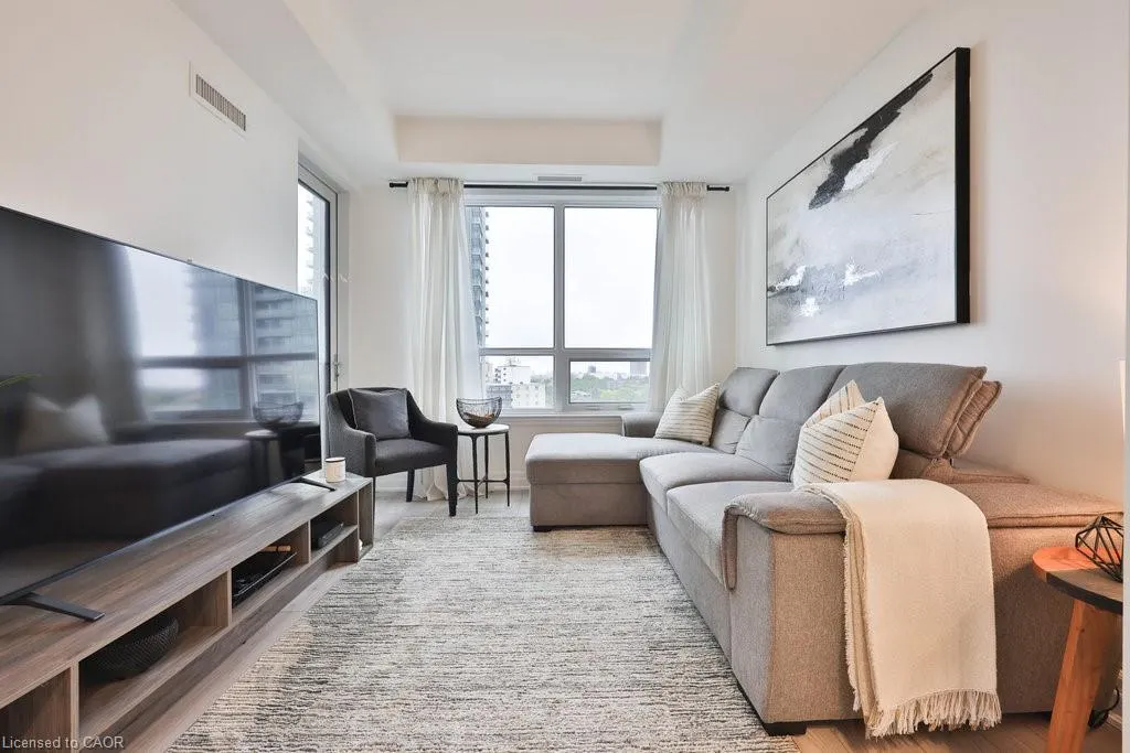 36 Elm Drive W, #705
