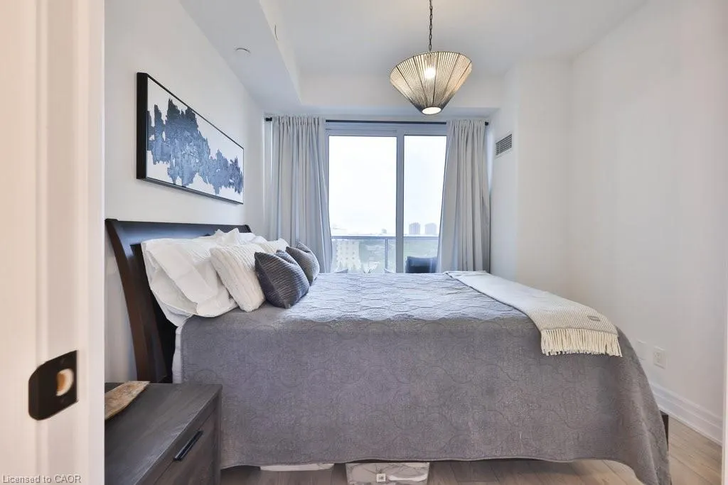 36 Elm Drive W, #705