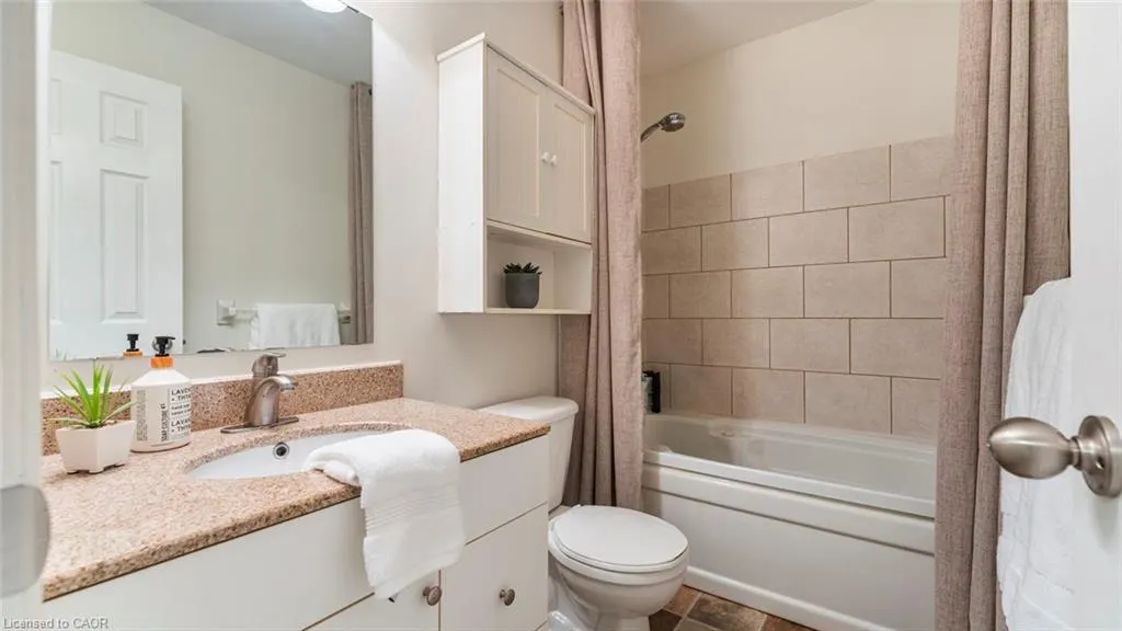 199 Saginaw Parkway, #10
