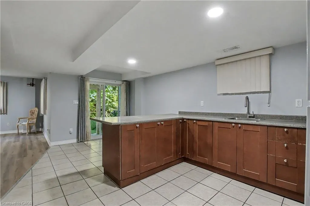 180 Lena Crescent, #Bsmnt