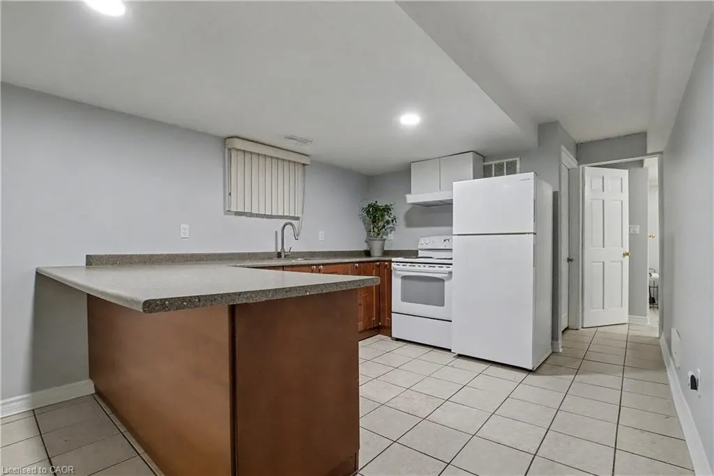 180 Lena Crescent, #Bsmnt