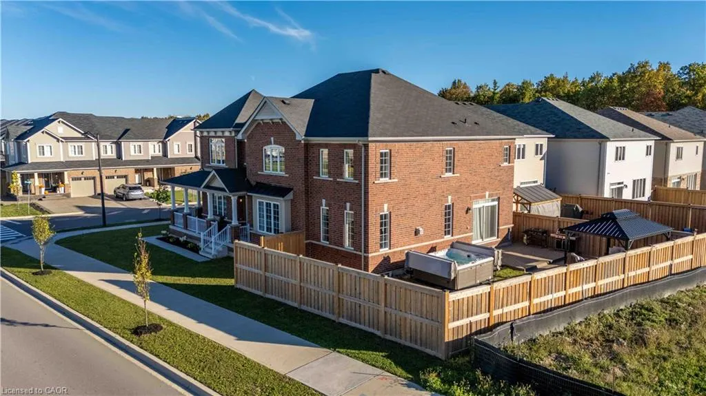 253 Kinsman Drive