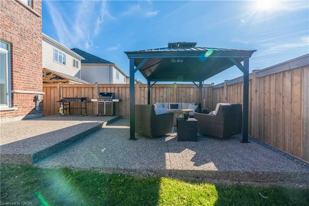 253 Kinsman Drive