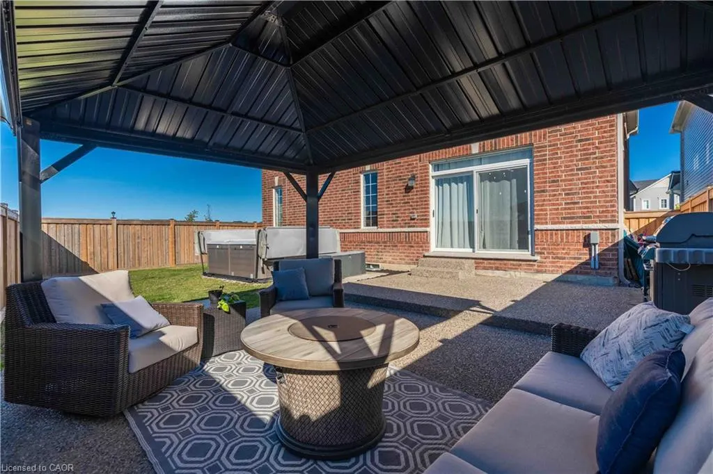 253 Kinsman Drive