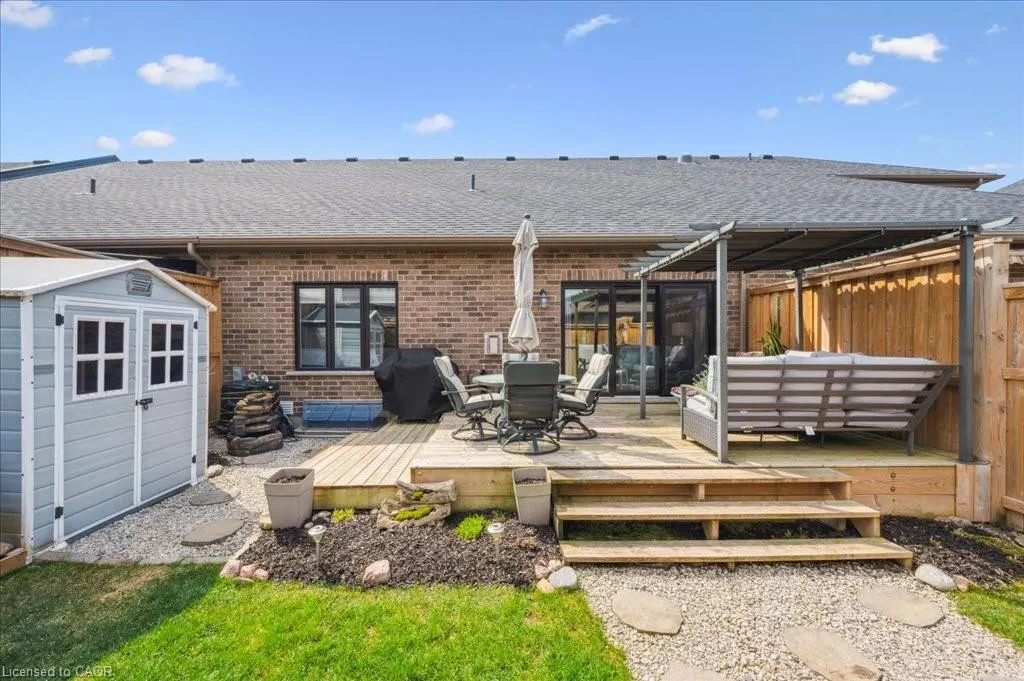 28 Bur Oak Drive