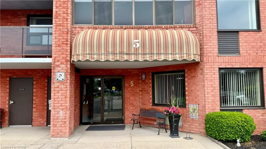5 Mill Pond Court, #604