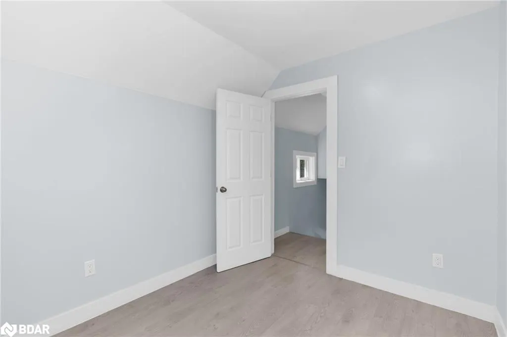 14 Fetterly Street N