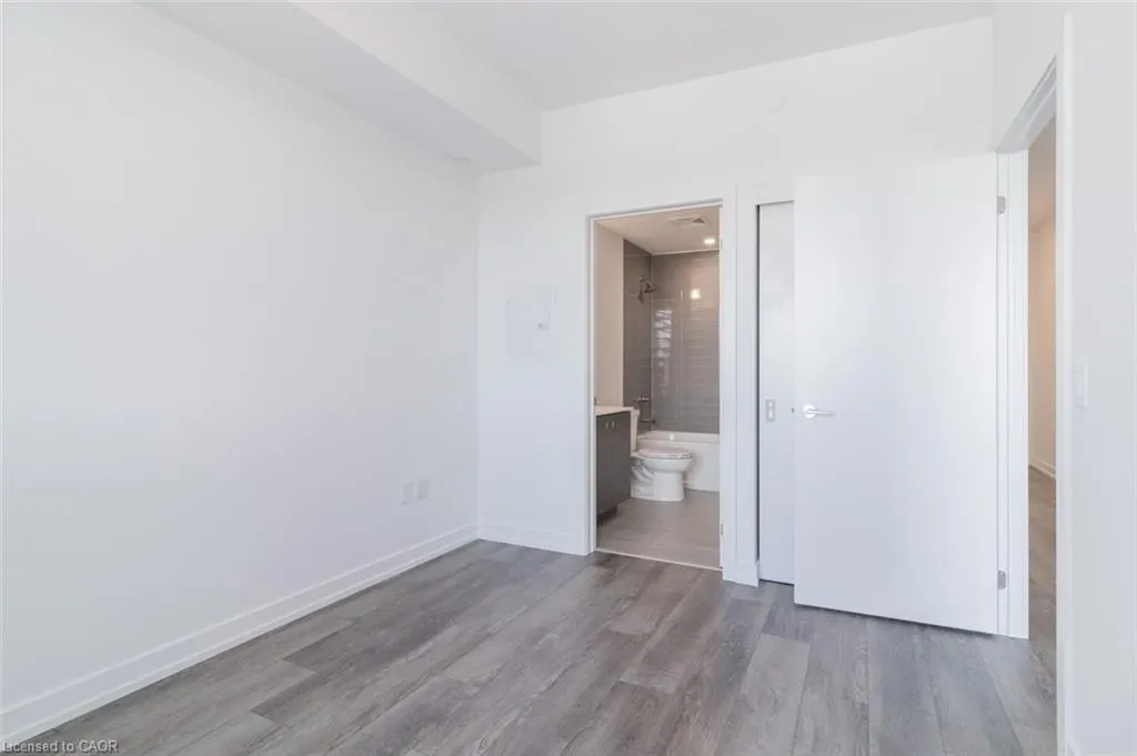 15 Wellington Street S, #511