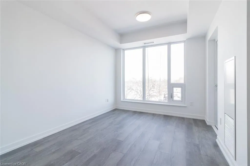 15 Wellington Street S, #511