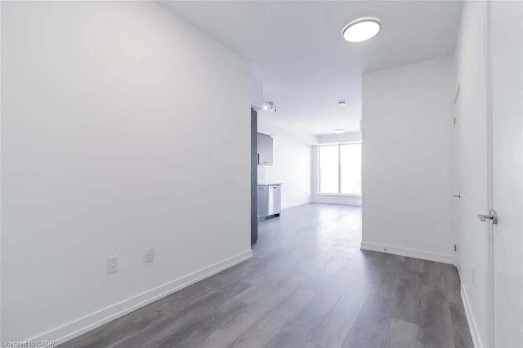 15 Wellington Street S, #511
