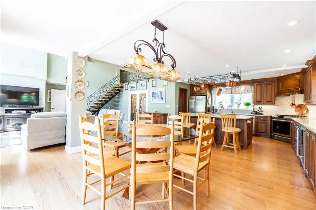 994030 Mono Adjala Townline